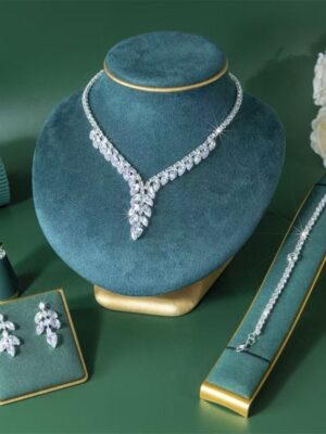 Gold Tassel Zircon Jewelry Set (4pcs)