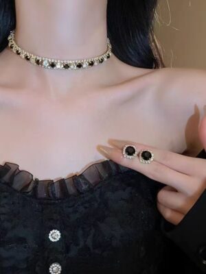 Black Rhinestone Choker And Earrings Set
